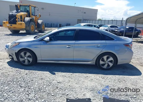 2016 Hyundai Sonata Hybrid Limited z USA, uszkodzony, nr VIN KMHE34L10GA008611